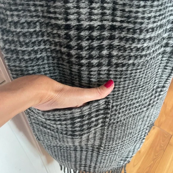 Black Gray Plaid Long Vest Plus Size XXL - Picture 7 of 12